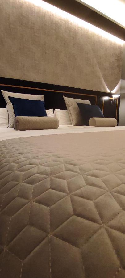 Ibiza Rooms Logrono Bagian luar foto